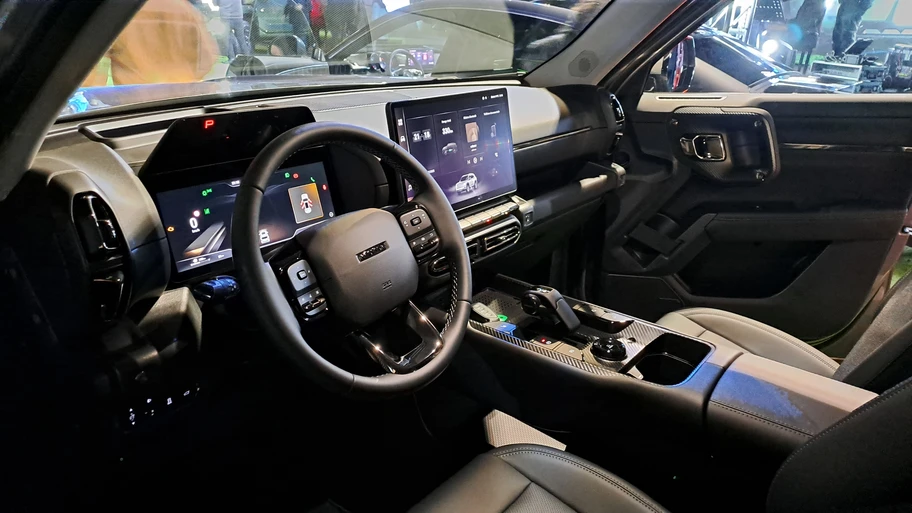 interior haval h7 HEV 2