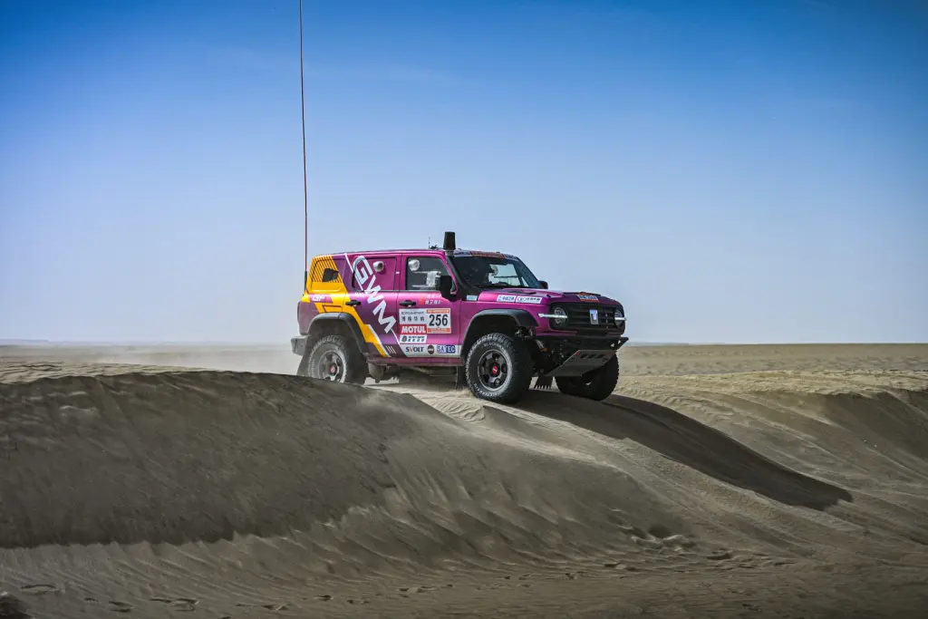 GWM Tank 300 en el rally de Taklimakan 2026