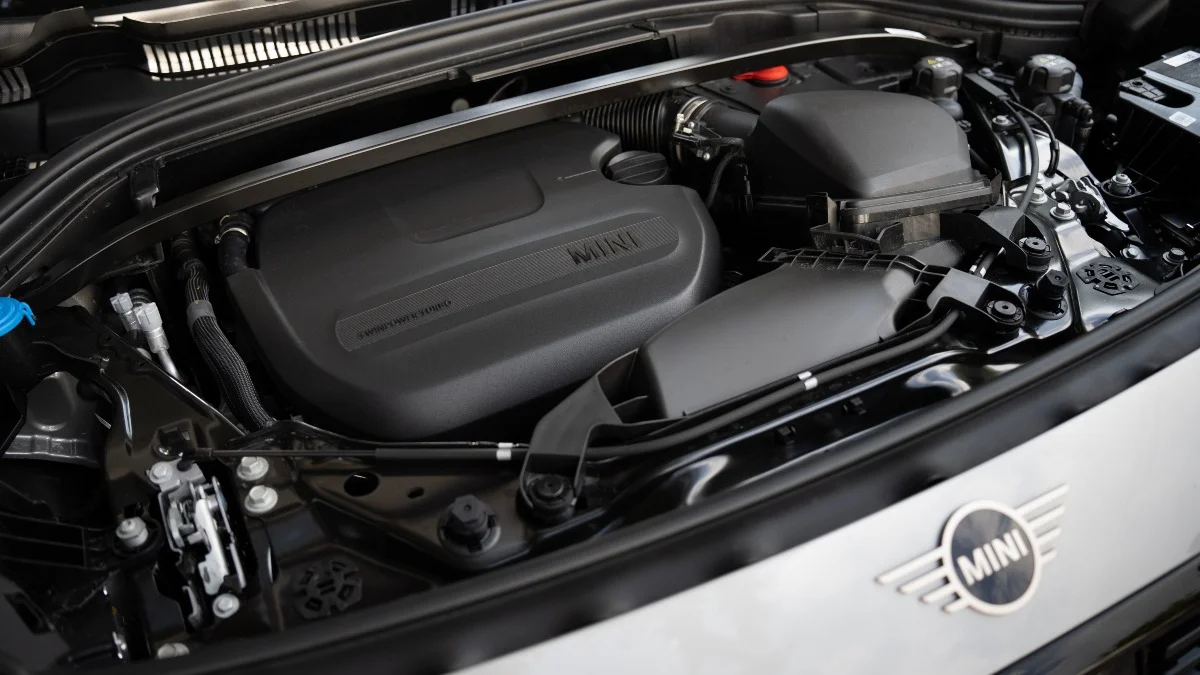 MINI Countryman D Essential motor