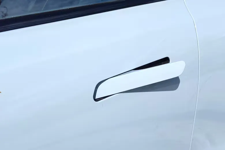 el-baic-x55-ii-tiene-las-manijas-escondidas-en-GCDHB5PY3BBB5L4ZGZD4SLO3I4