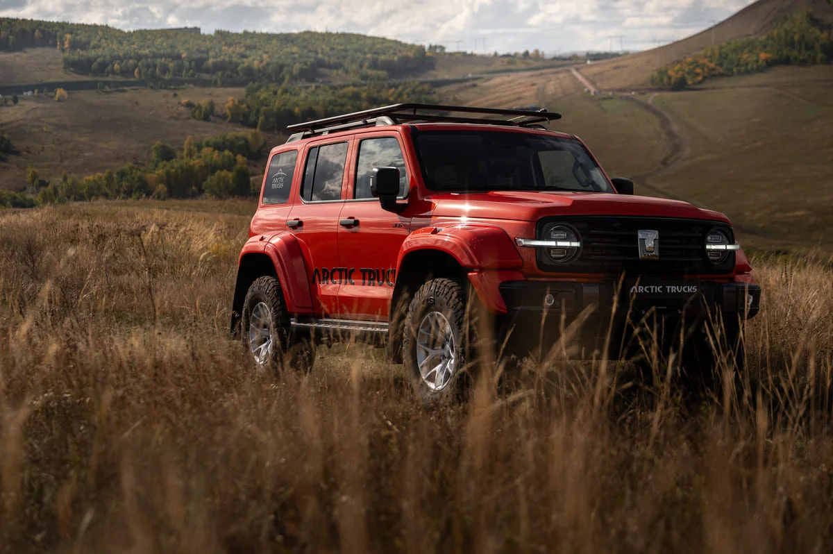 Tank 300 Arctic Trucks AT35