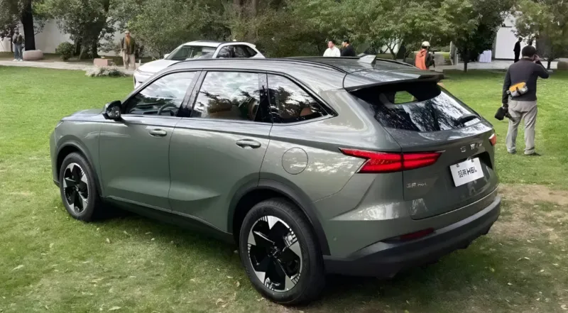 Haval H6L trasera
