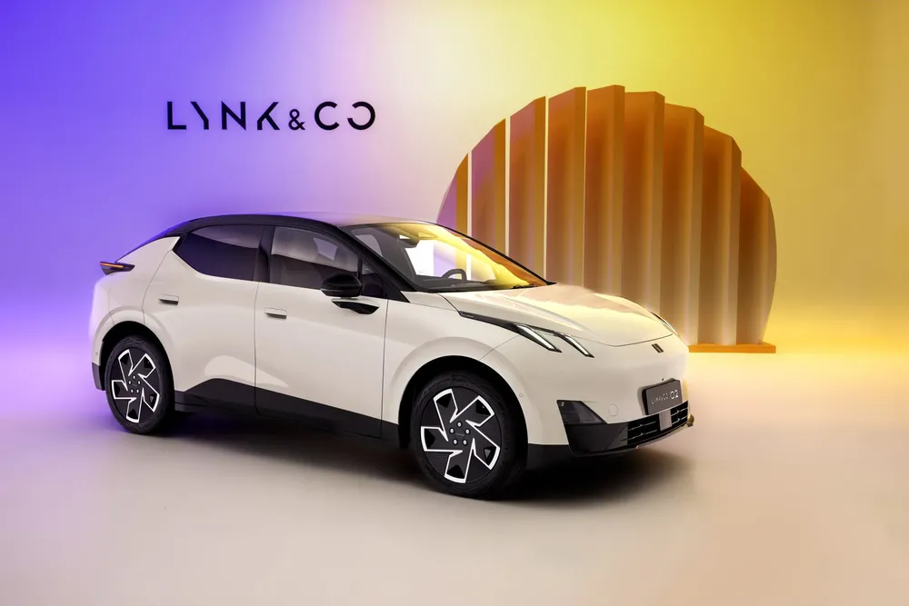 02 Lynk & Co