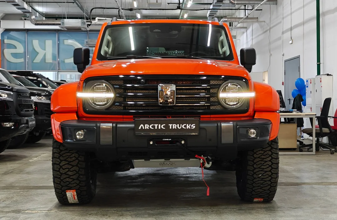 Tank 300 Arctic Trucks AT35