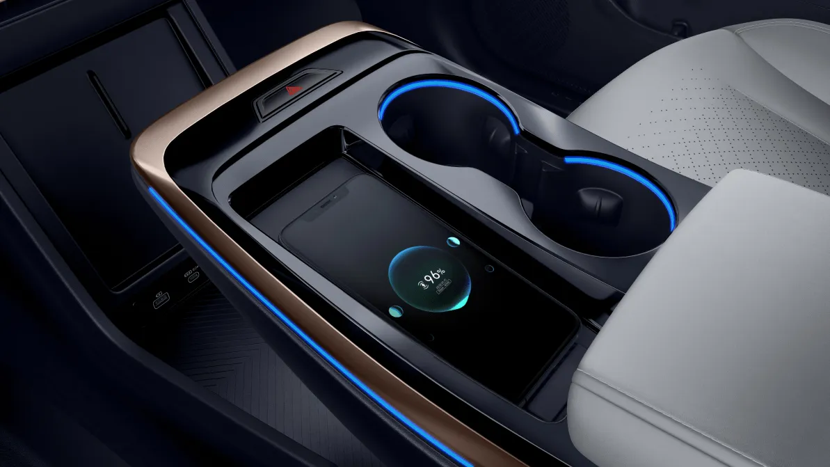 40-watts-of-wireless-charging-1-min