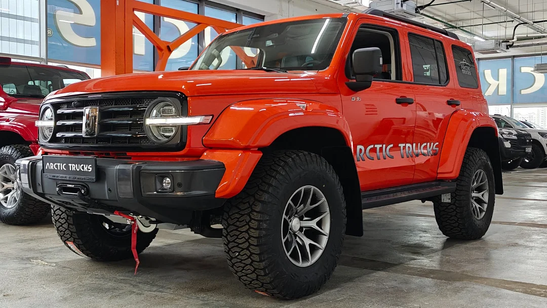 Tank 300 Arctic Trucks AT35