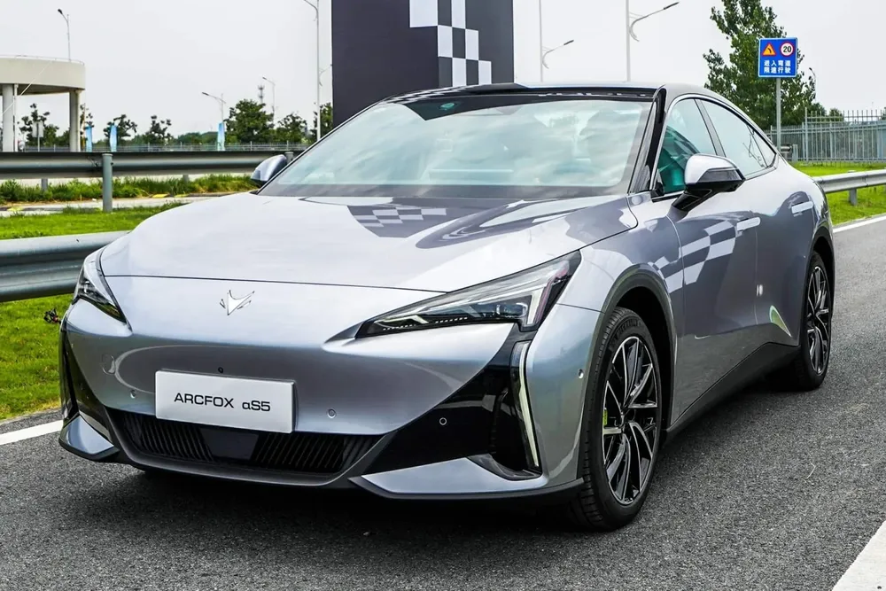 ArcFox S5
