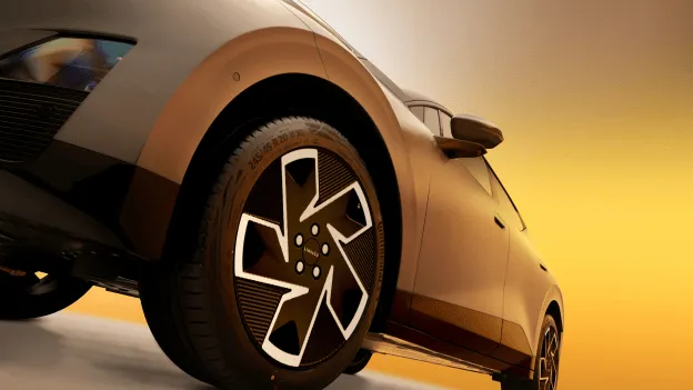 Lynk & Co 02 999999999