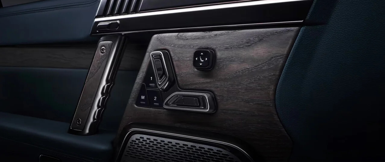 Dongfeng M-Hero 917 arma en la puerta