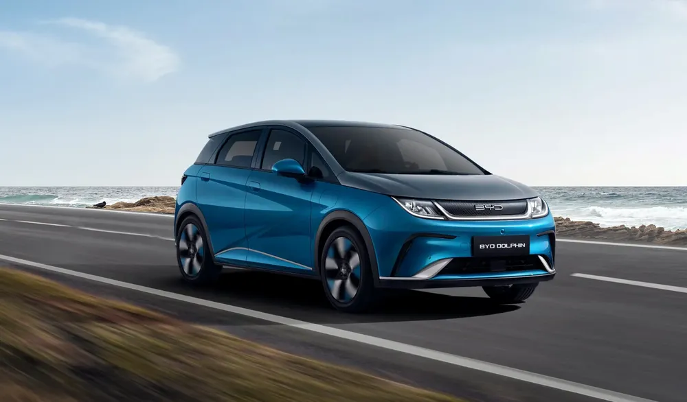 Dolphin-exterior-01-m