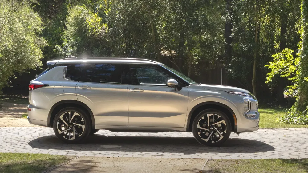 outlander Lateral outlander Lateral