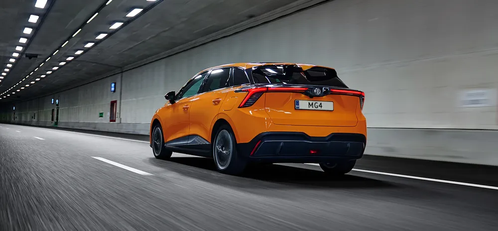 Driving-Excellence-large