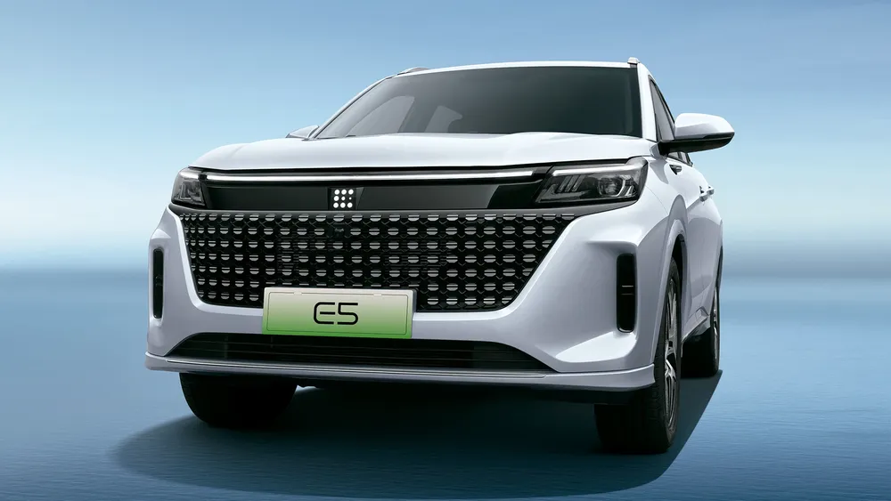 DFSK E5 parrilla frontal