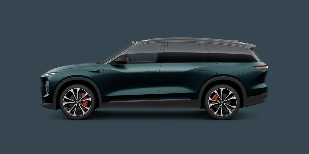NIo ES8