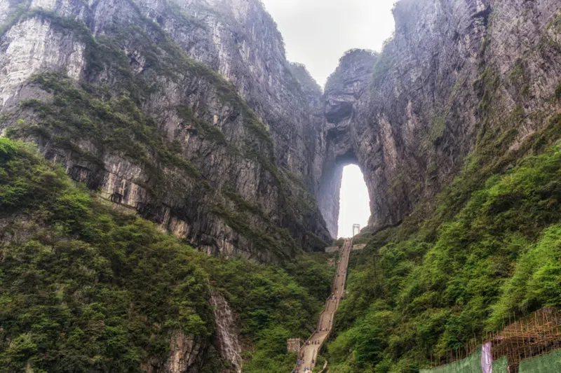 la Escalera de los Mil Escalones del Monte Tianmen