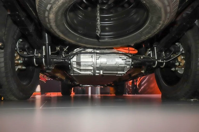 Himla EV o Rely R08 EV Motor trasero