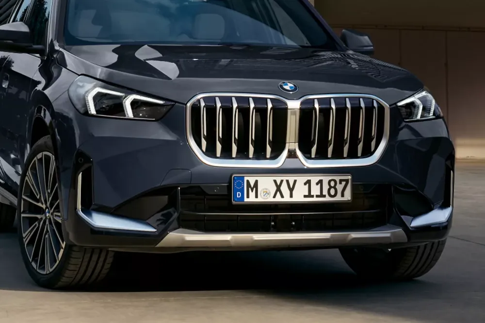 u11-ice_exterior_led-headlights_3to2